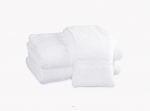 Classic Chain Bath Towel - White Bath Towel: 30\ W x 52\ L

100% Cairo long-staple cotton, 625 gsm.

All Classic Chain towels feature a convenient loop for hanging your towel with ease.
Made in the USA of fabric from Portugal.
All fabrics are OEKO-TEX Standard 100 certified, meaning they are safe for you and for the planet.

Care & Use:  Machine wash warm. Do not use bleach or fabric softener. Tumble dry medium heat.